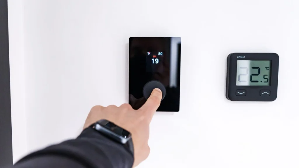 Smart home automation control in a luxury residence - Arlington